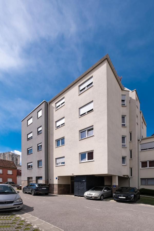 Apartment Zagreb, 0-24, Self Service Check-In, Free Parking Esterno foto