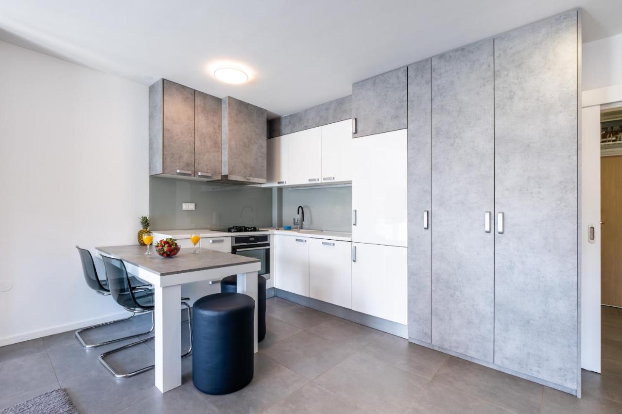 Apartment Zagreb, 0-24, Self Service Check-In, Free Parking Esterno foto